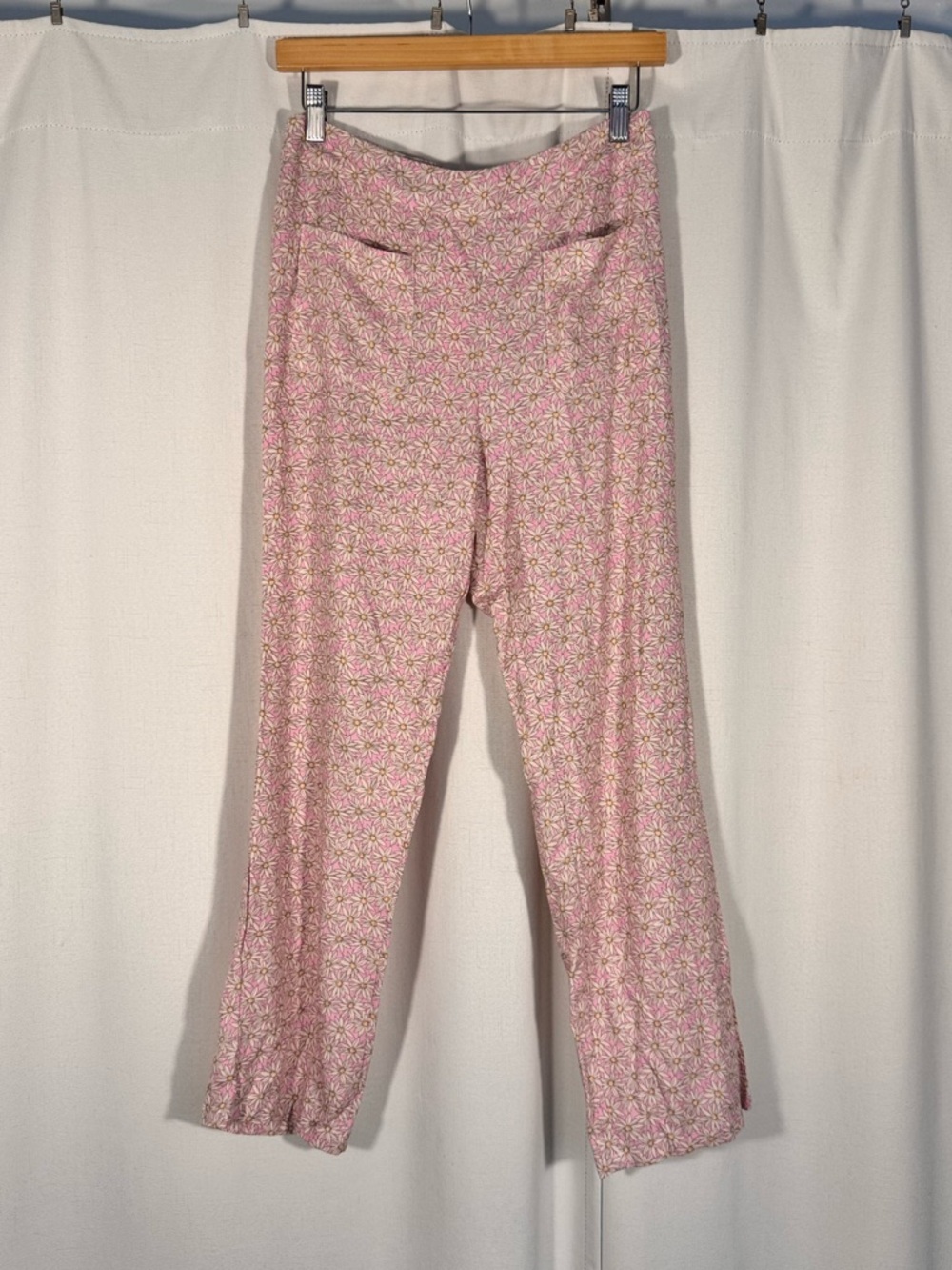 NWT Le Lis Pink Floral Straight Leg Pants